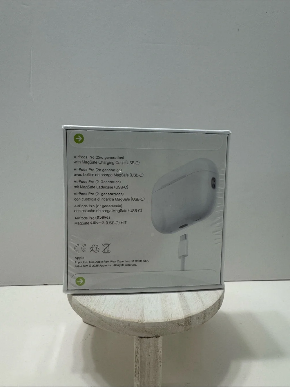 Apple White Earbud Headphones